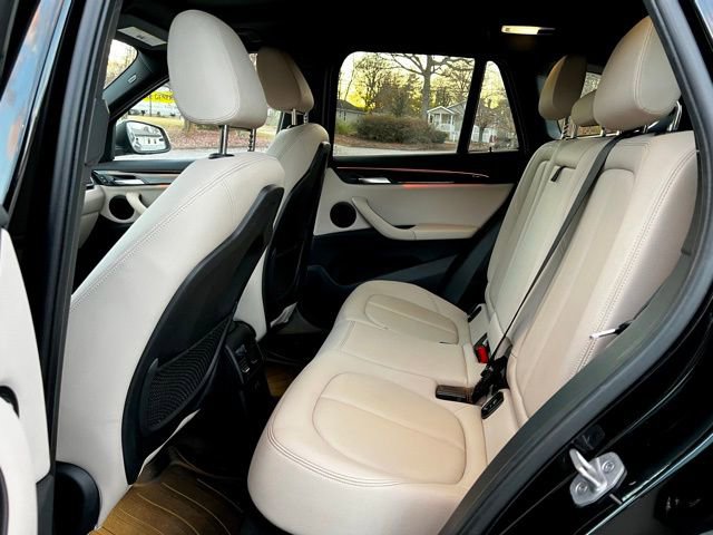 Used 2021 BMW X1 sDrive28i w/ Premium Package image 18