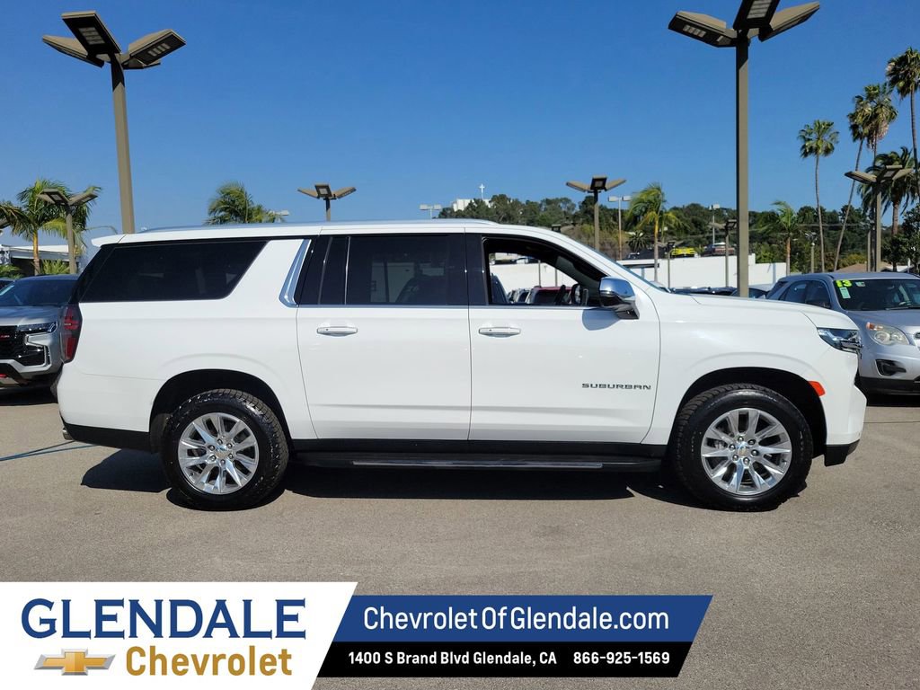 Used 2023 Chevrolet Suburban Premier image 11