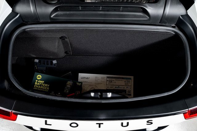 Used 2025 Lotus Emira First Edition image 7
