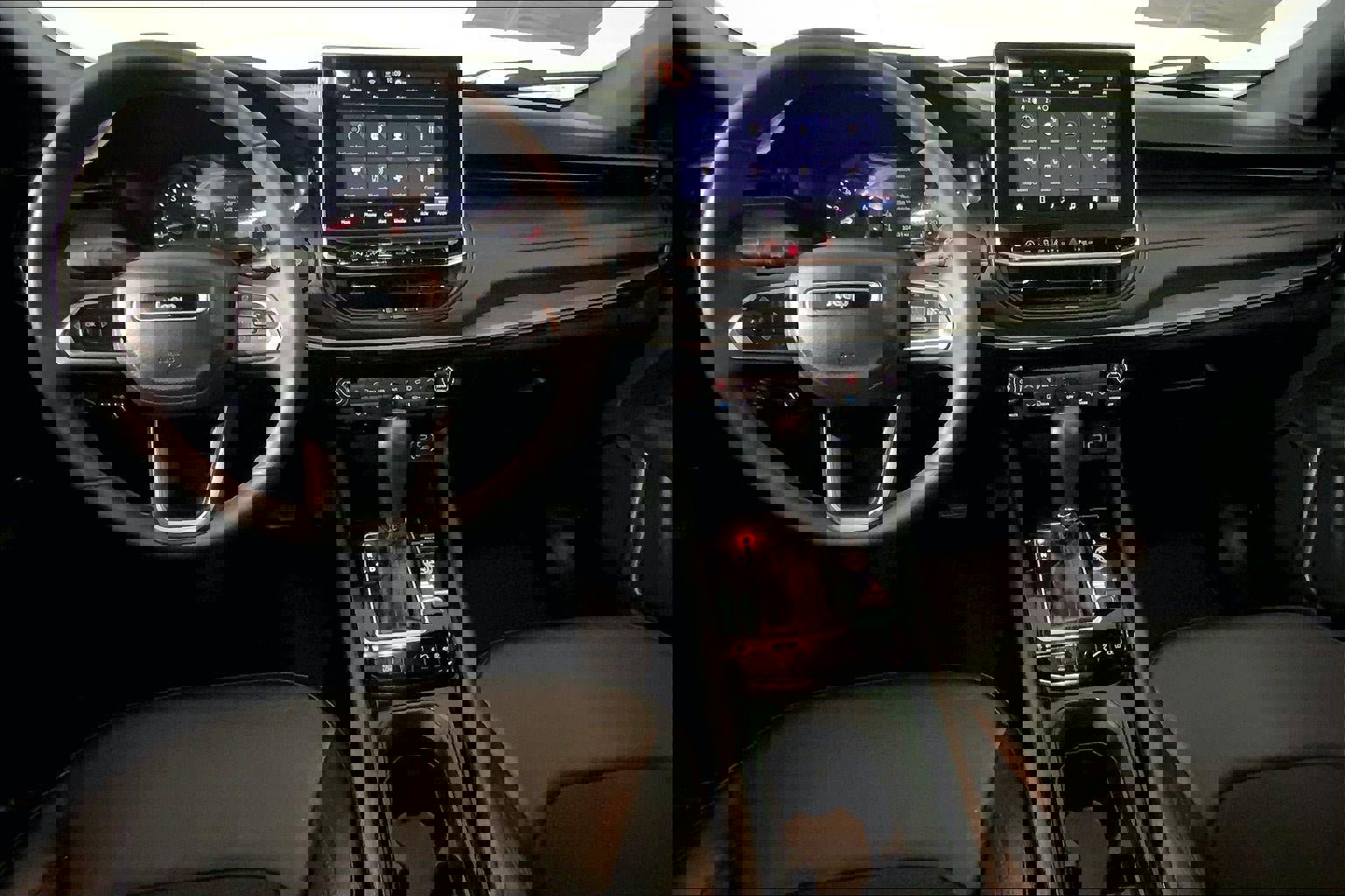 Used 2024 Jeep Compass Trailhawk image 15