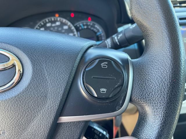 Used 2012 Toyota Camry LE FWD image 25
