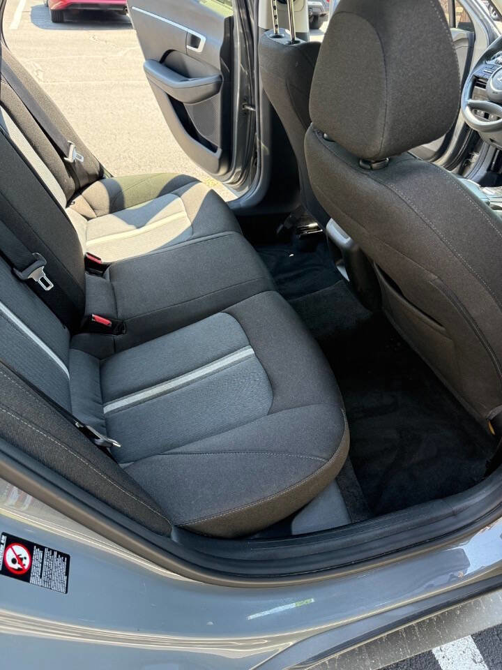 Used 2022 Hyundai Sonata SE FWD image 13