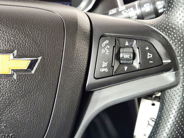 Used 2020 Chevrolet Trax LS w/ Tint and Cruise Package AWD/4WD image 28