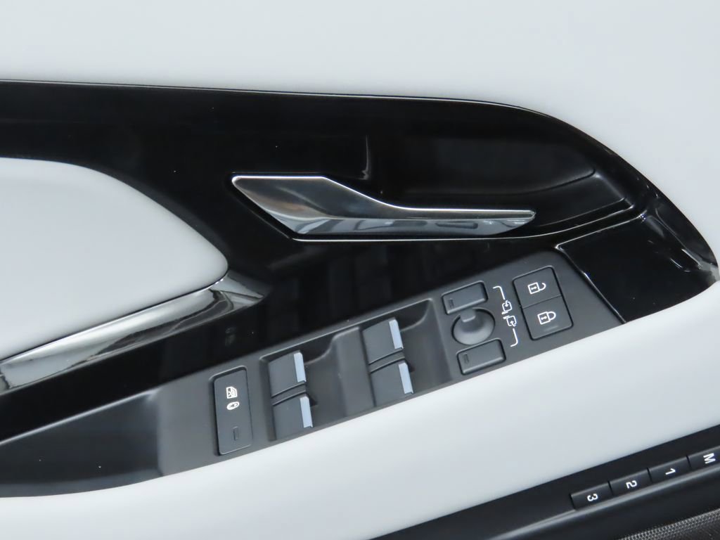 New 2026 Land Rover Range Rover Evoque S image 25