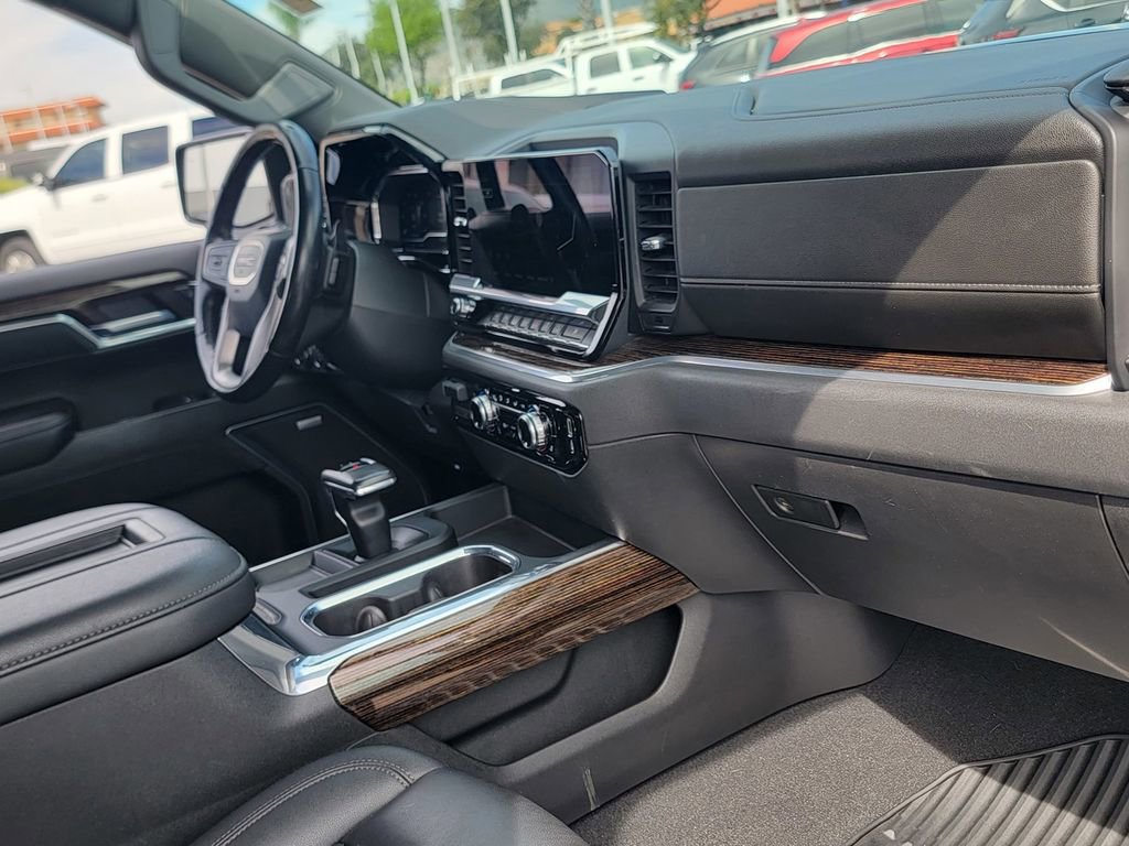 Used 2022 GMC Sierra 1500 Elevation w/ Elevation Premium Package image 25