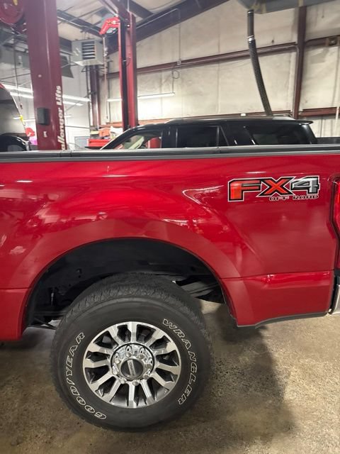 Used 2022 Ford F250 Lariat w/ Lariat Value Package AWD/4WD image 12