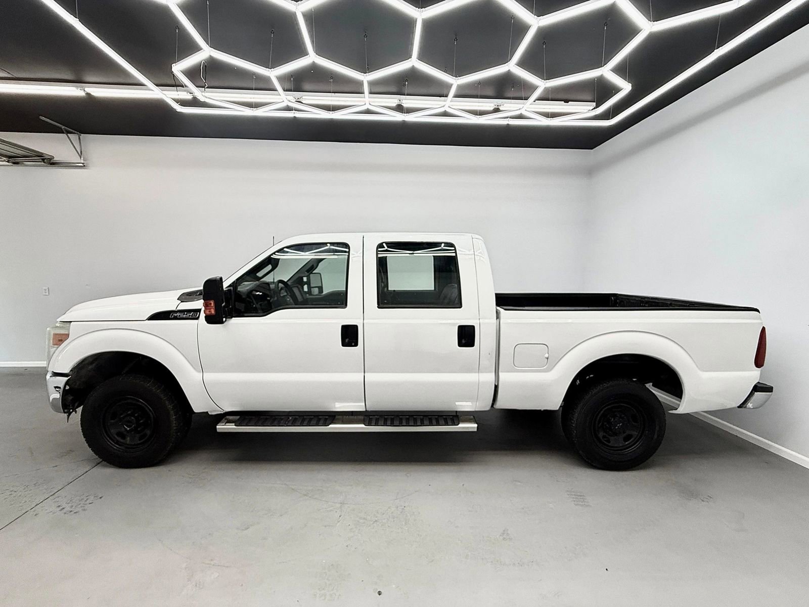 Used 2013 Ford F250 XL w/ PWR Equipment Group image 4