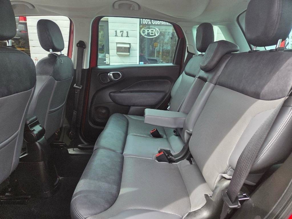 Used 2014 FIAT 500L Lounge FWD image 12