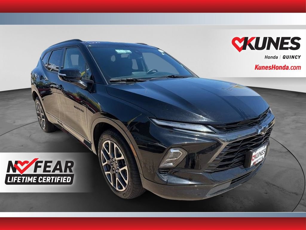 Used 2025 Chevrolet Blazer RS AWD/4WD image 1