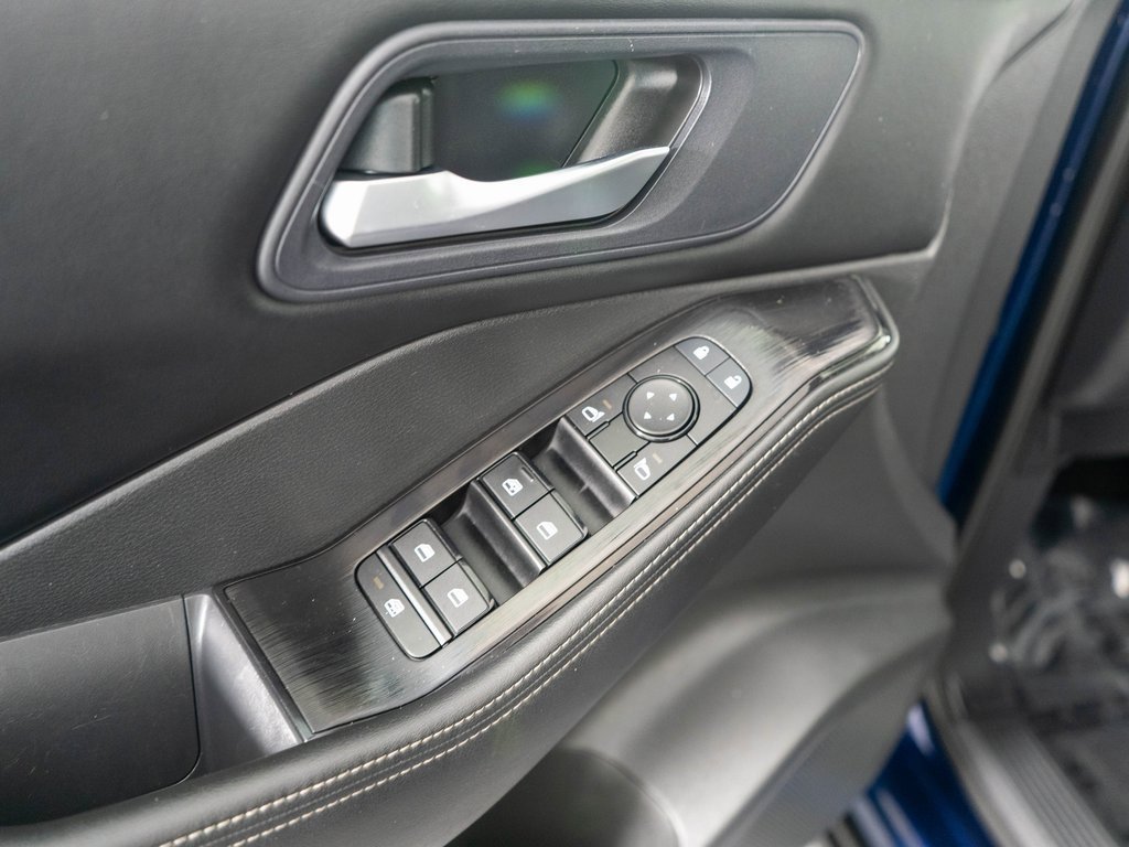 Used 2024 Nissan Rogue SV image 23