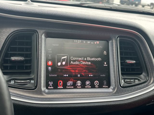 Used 2015 Dodge Challenger R/T Plus image 21