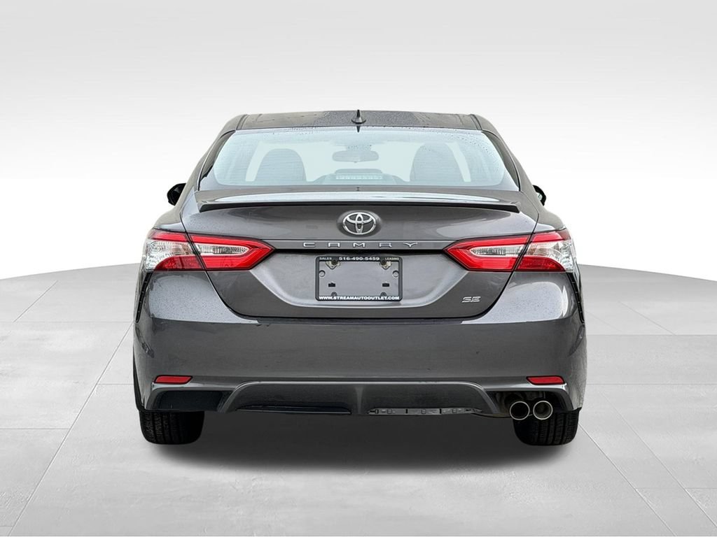 Used 2020 Toyota Camry SE FWD image 6