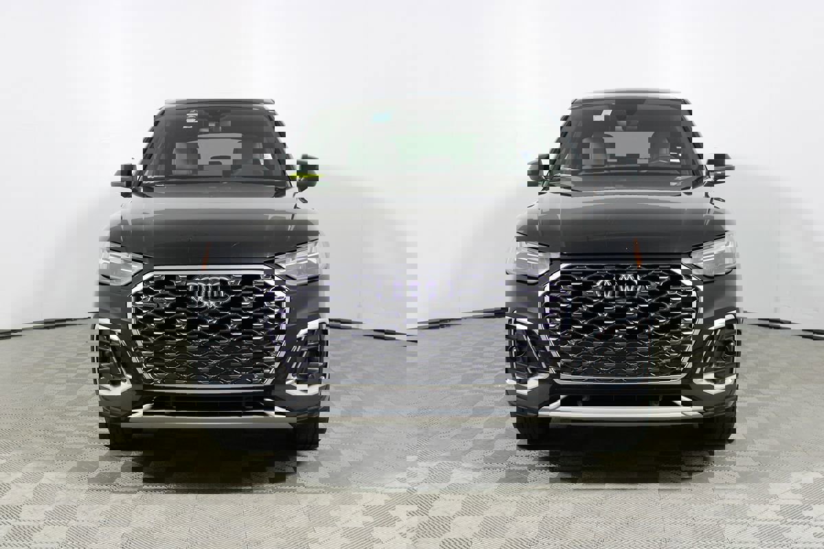 Used 2022 Audi Q5 2.0T Premium Plus image 2