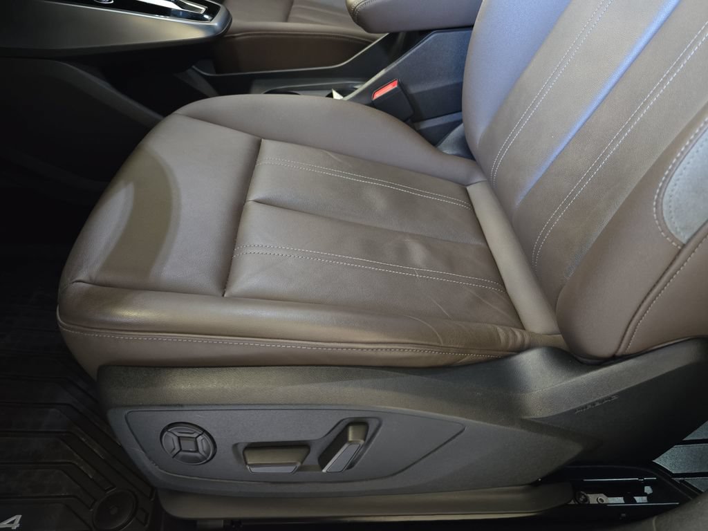 Certified 2023 Audi Q4 e-tron Premium Plus AWD/4WD image 32