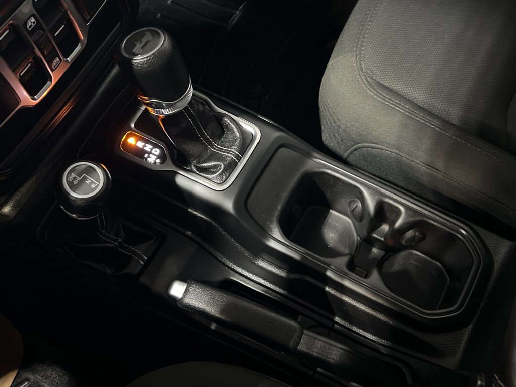 Used 2020 Jeep Wrangler Unlimited Sahara w/ LED Lighting Group image 20