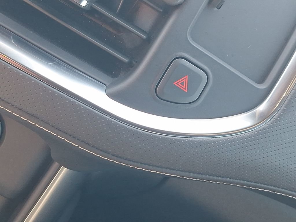 Certified 2024 Chevrolet Suburban Premier image 42