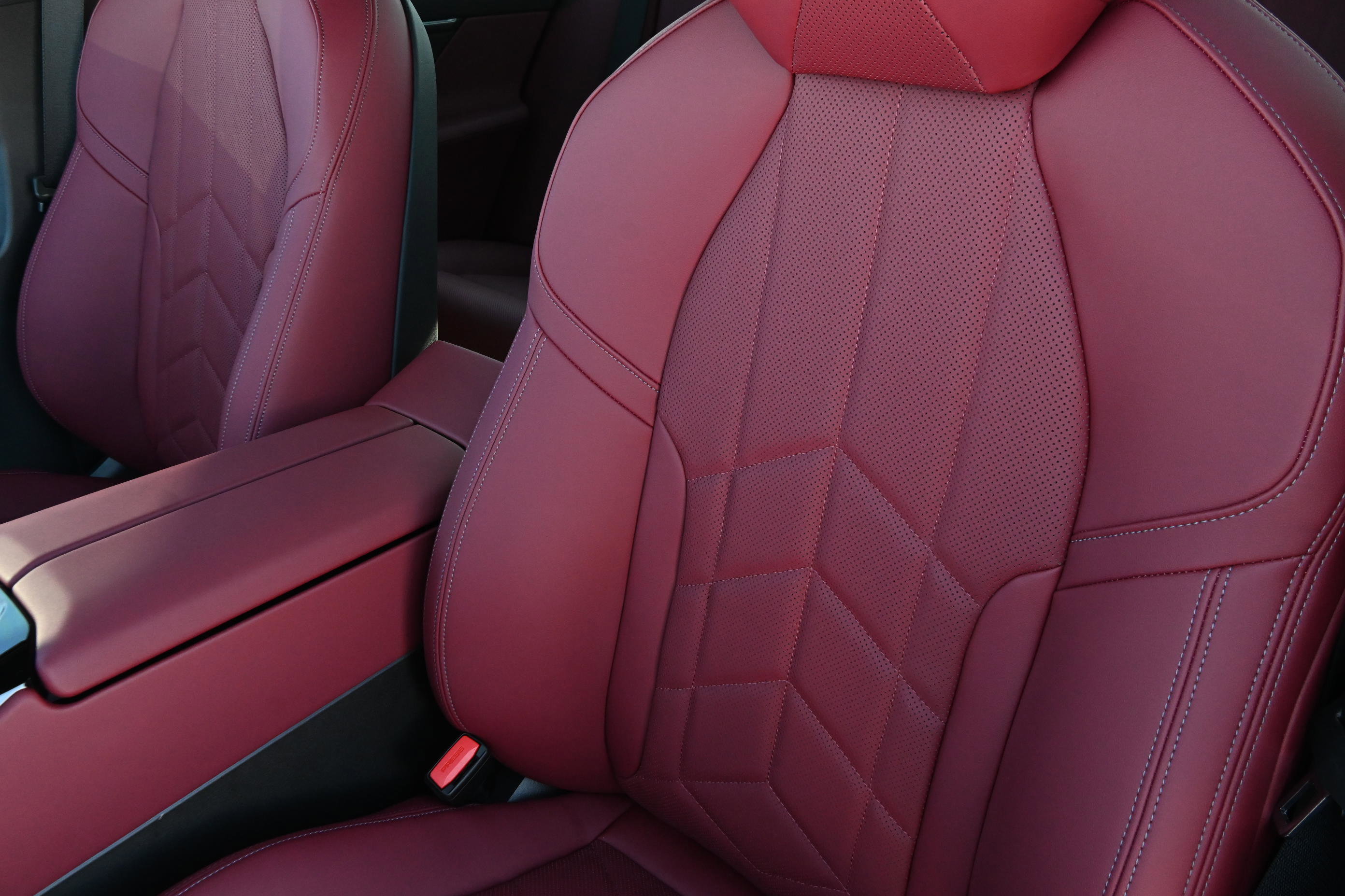 New 2026 BMW 530i w/ Premium Package RWD image 7