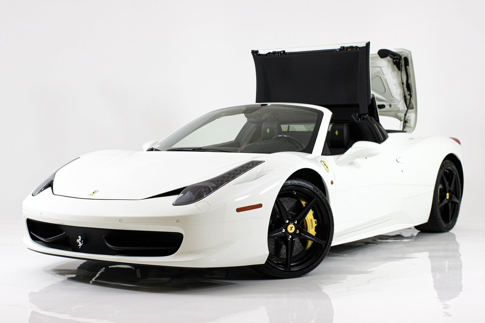 Used 2015 Ferrari 458 Spider RWD image 63