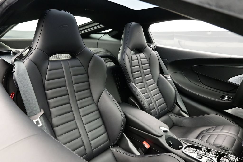 Used 2025 McLaren GTS RWD image 13