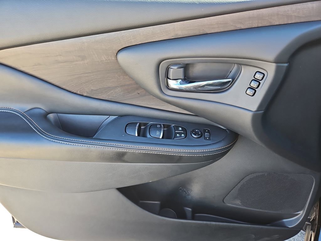 Used 2024 Nissan Murano Platinum image 23
