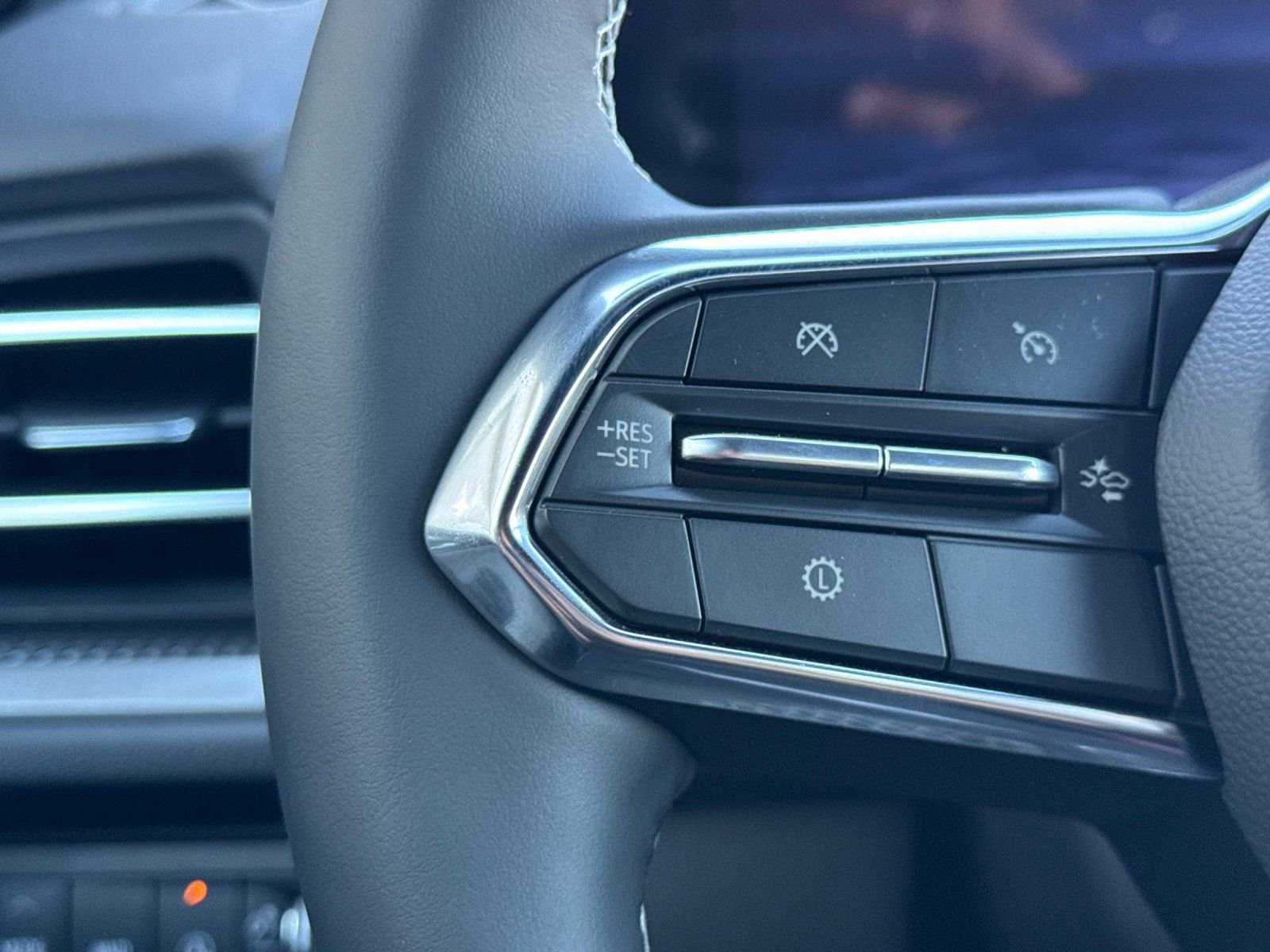 New 2026 Chevrolet Traverse LT w/ Driver Confidence Package image 28