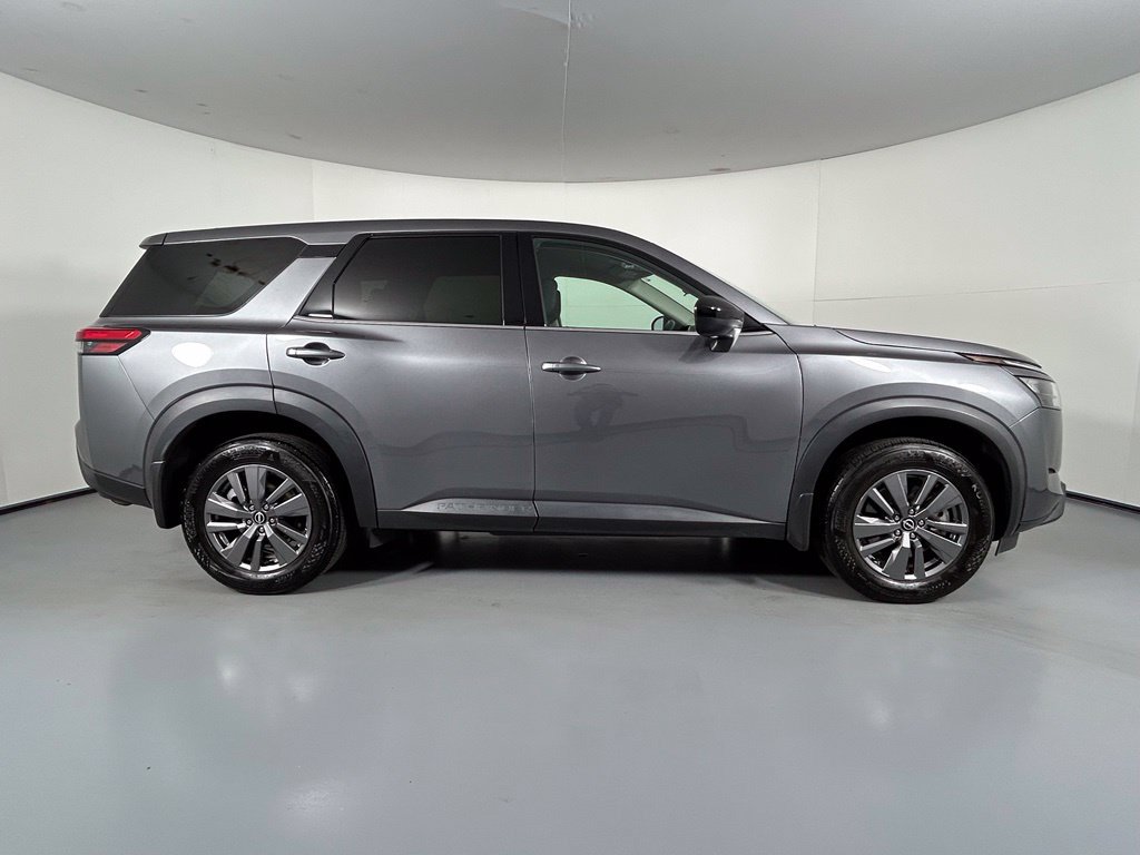 Used 2024 Nissan Pathfinder S w/ Cargo Package AWD/4WD image 8