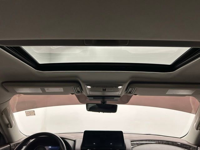 Certified 2023 Nissan Armada Platinum w/ Captain's Chairs Package image 35