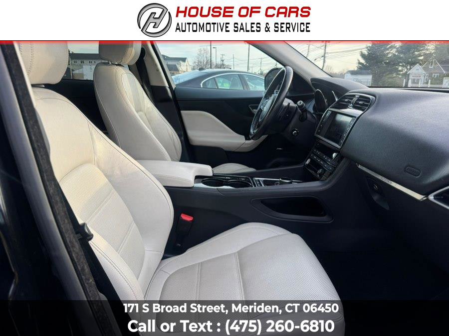 Used 2017 Jaguar F-PACE Prestige image 33