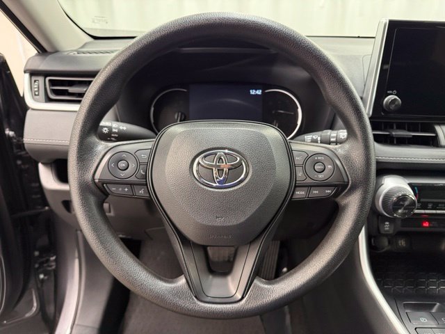 Certified 2025 Toyota RAV4 XLE AWD/4WD image 13