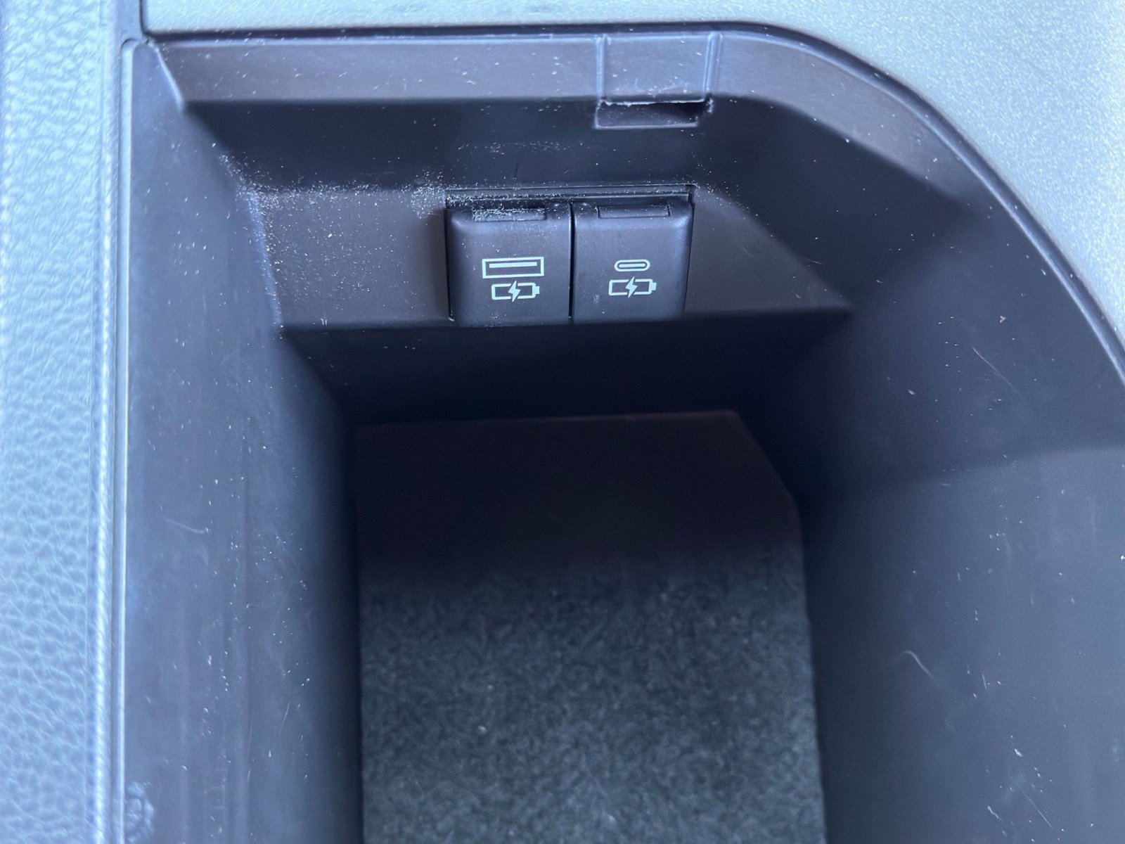 Used 2021 Toyota Camry XSE image 30