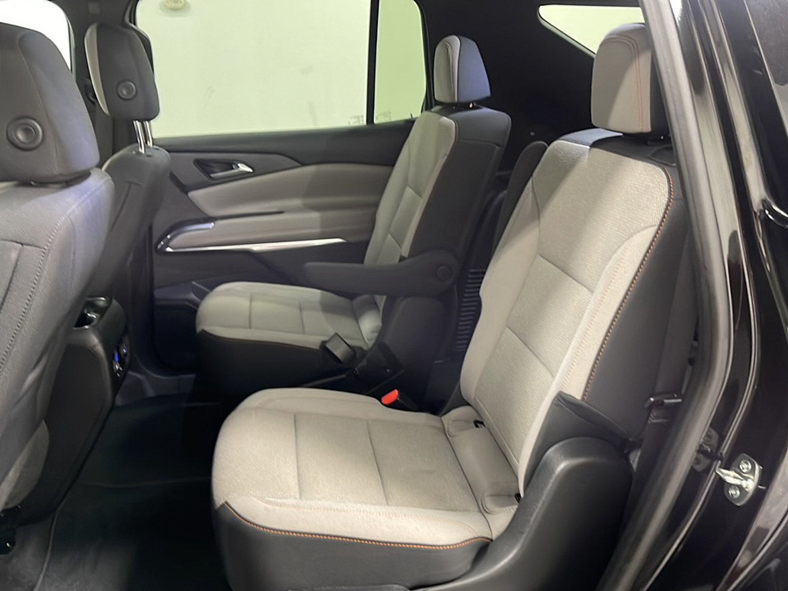 Used 2026 Chevrolet Traverse LT w/ Driver Confidence Package FWD image 15