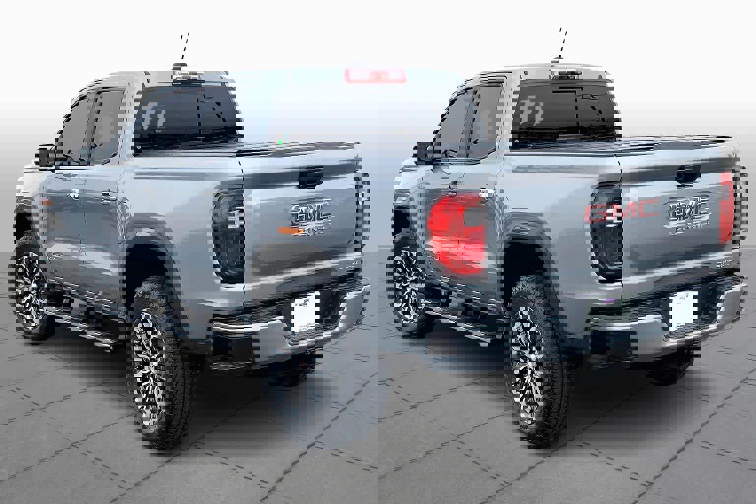 Used 2023 GMC Canyon Denali image 11