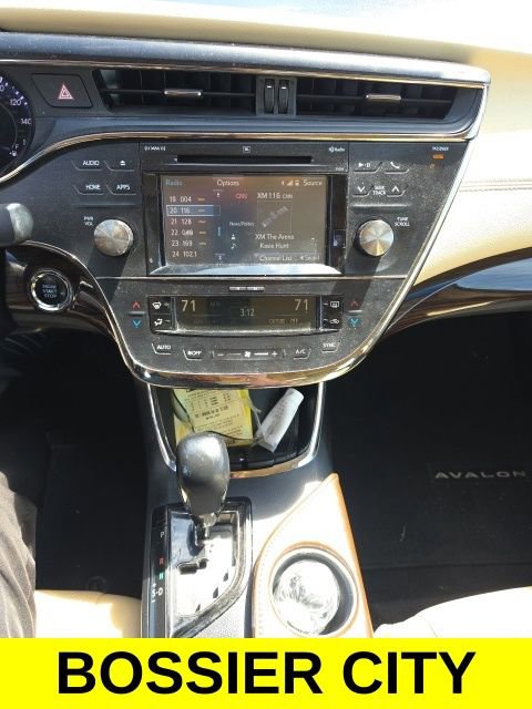 Used 2015 Toyota Avalon Limited w/ Technology Package FWD image 6