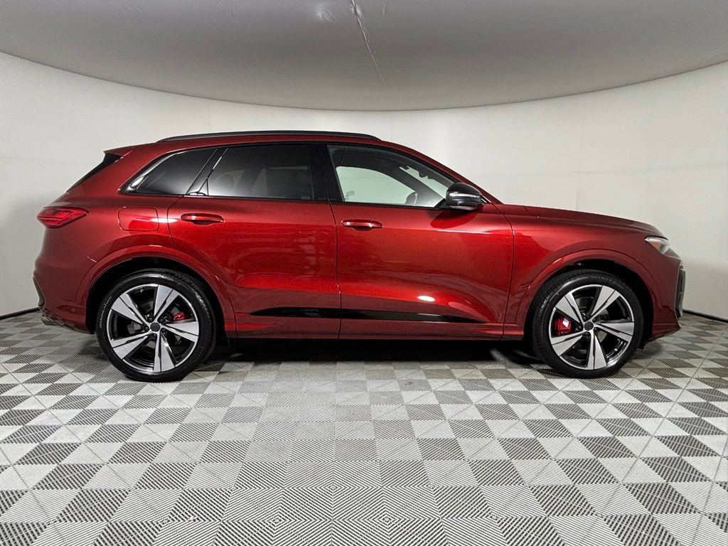 New 2026 Audi SQ5 Prestige AWD/4WD image 8