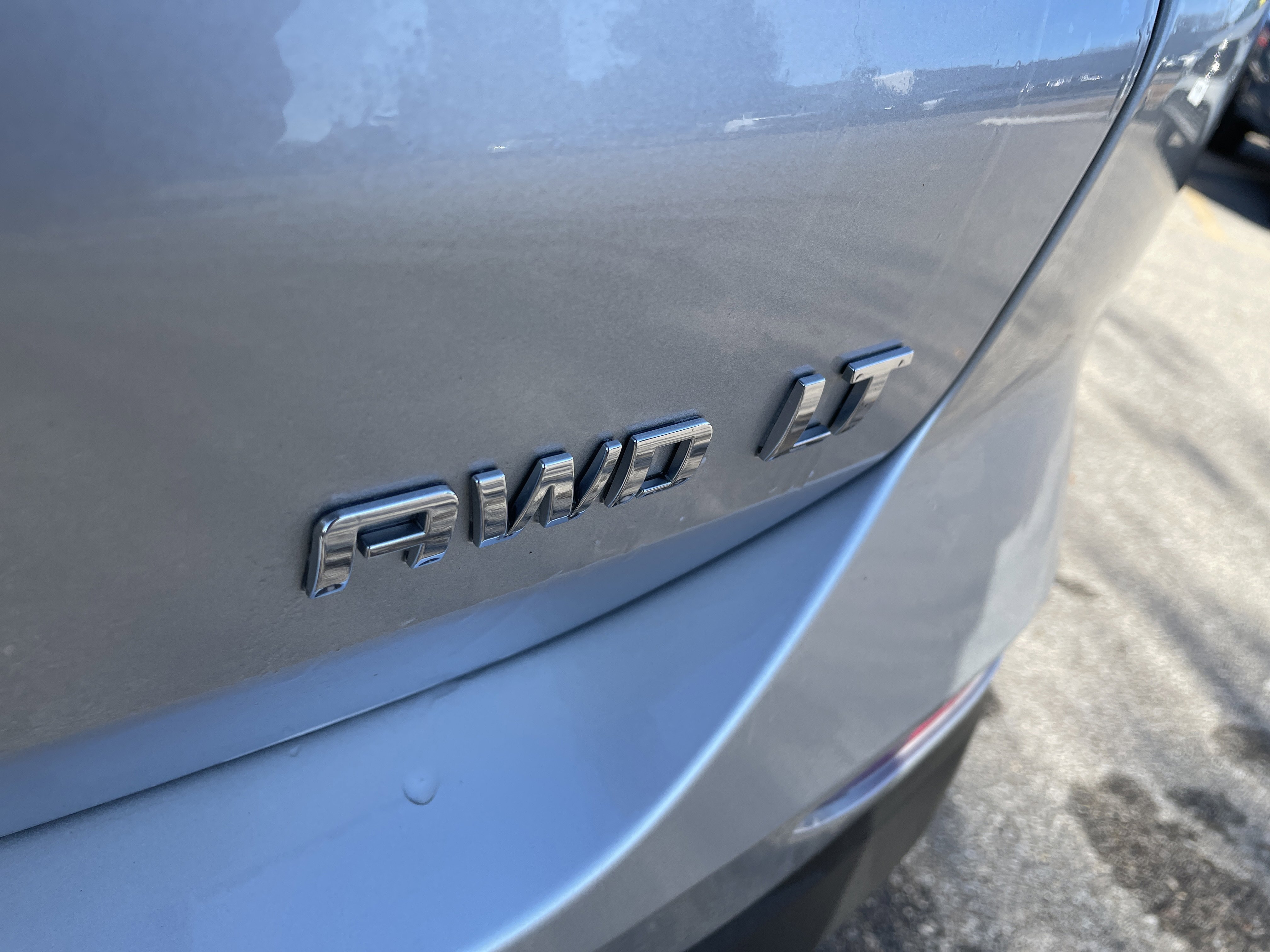 Used 2022 Chevrolet Equinox LT image 17