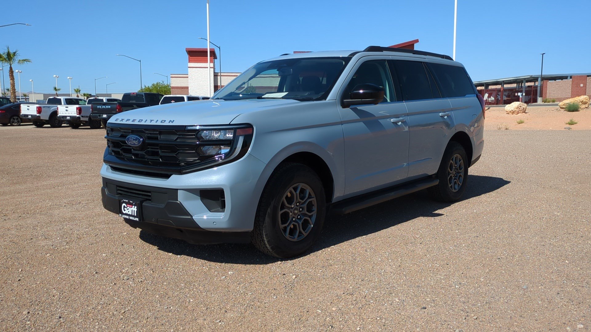 Used 2025 Ford Expedition Active AWD/4WD image 10