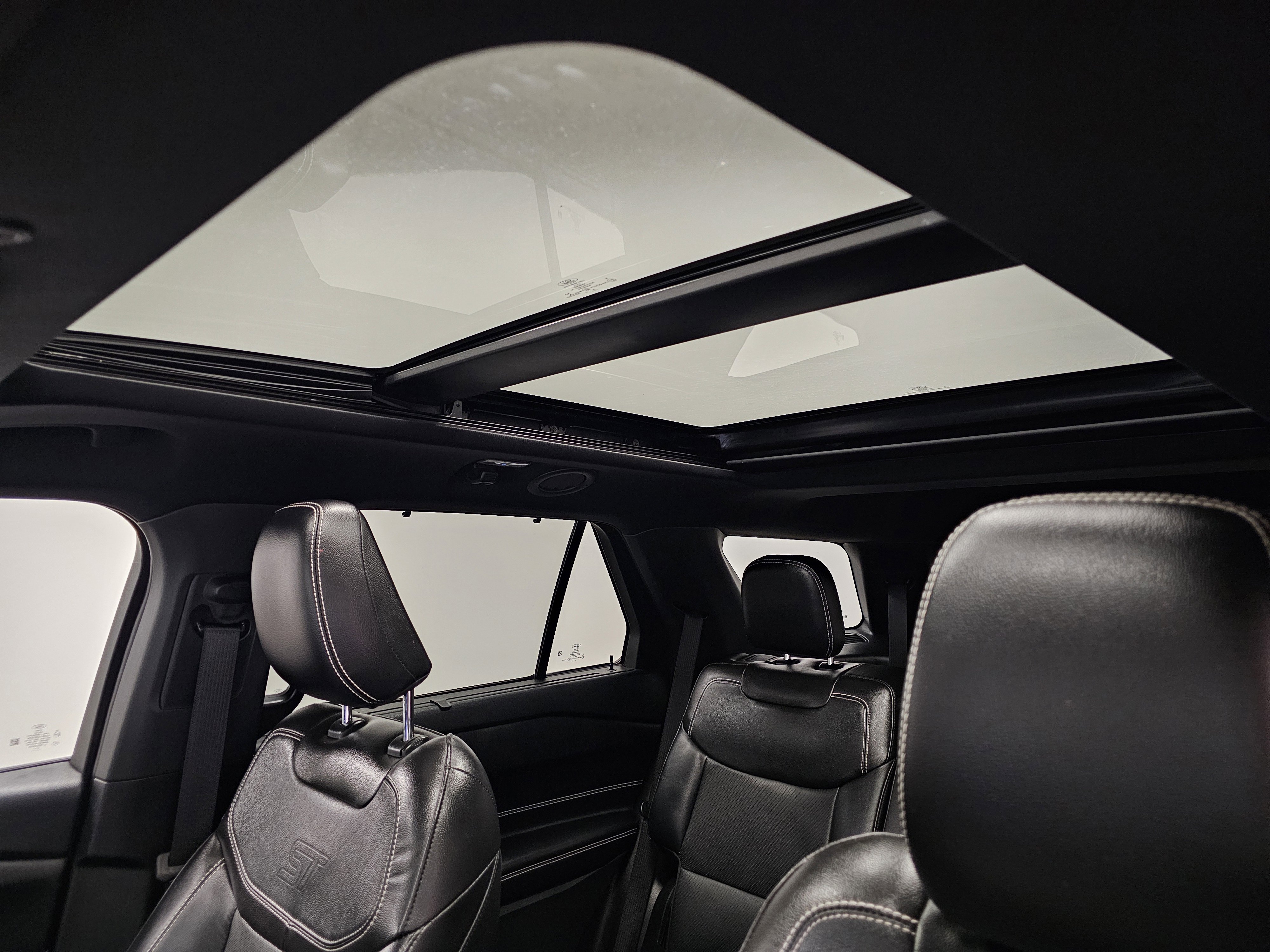 Used 2022 Ford Explorer ST w/ Equipment Group 401A image 35