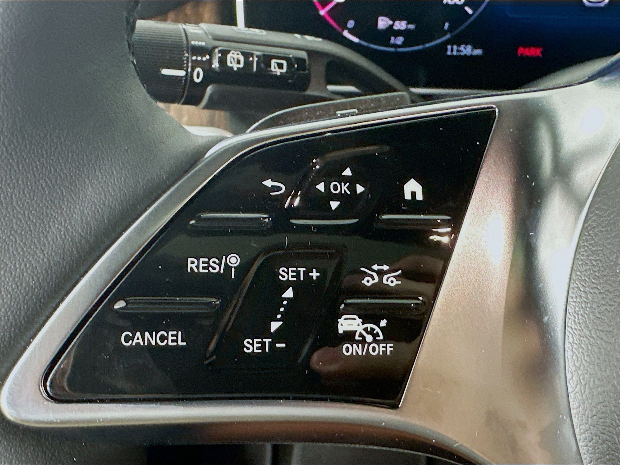 Certified 2026 Mercedes-Benz GLC 300 4MATIC image 12