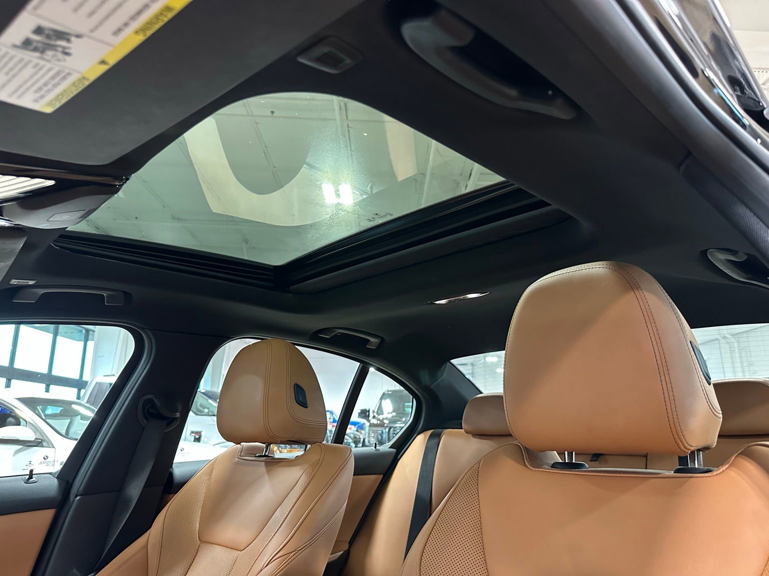 Used 2023 BMW 330e w/ Premium Package image 31