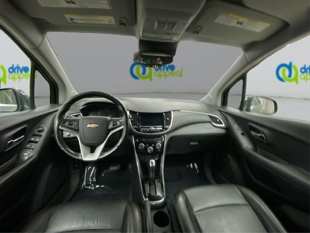 Used 2020 Chevrolet Trax Premier AWD/4WD image 30