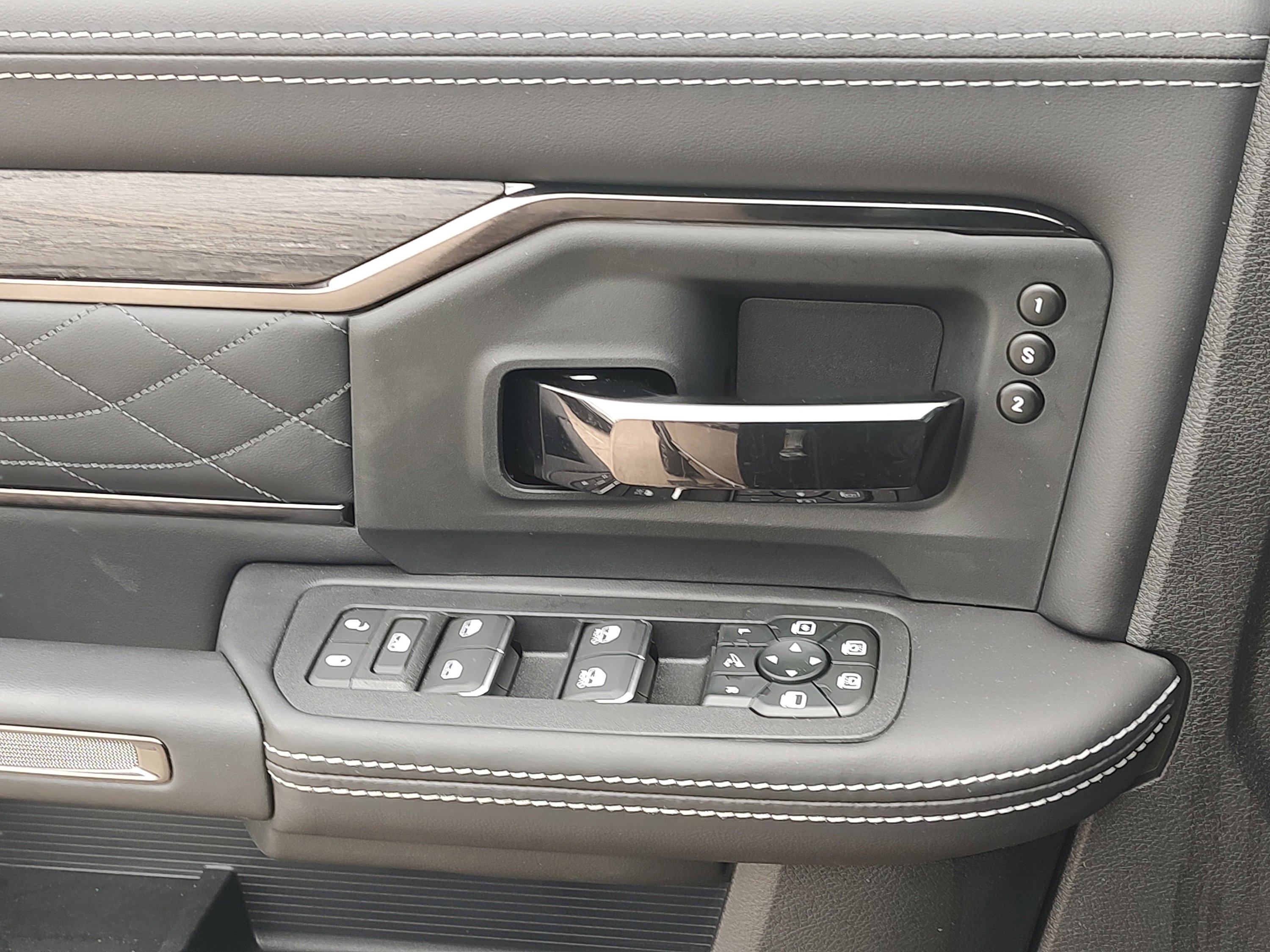 New 2026 RAM 2500 Limited image 26