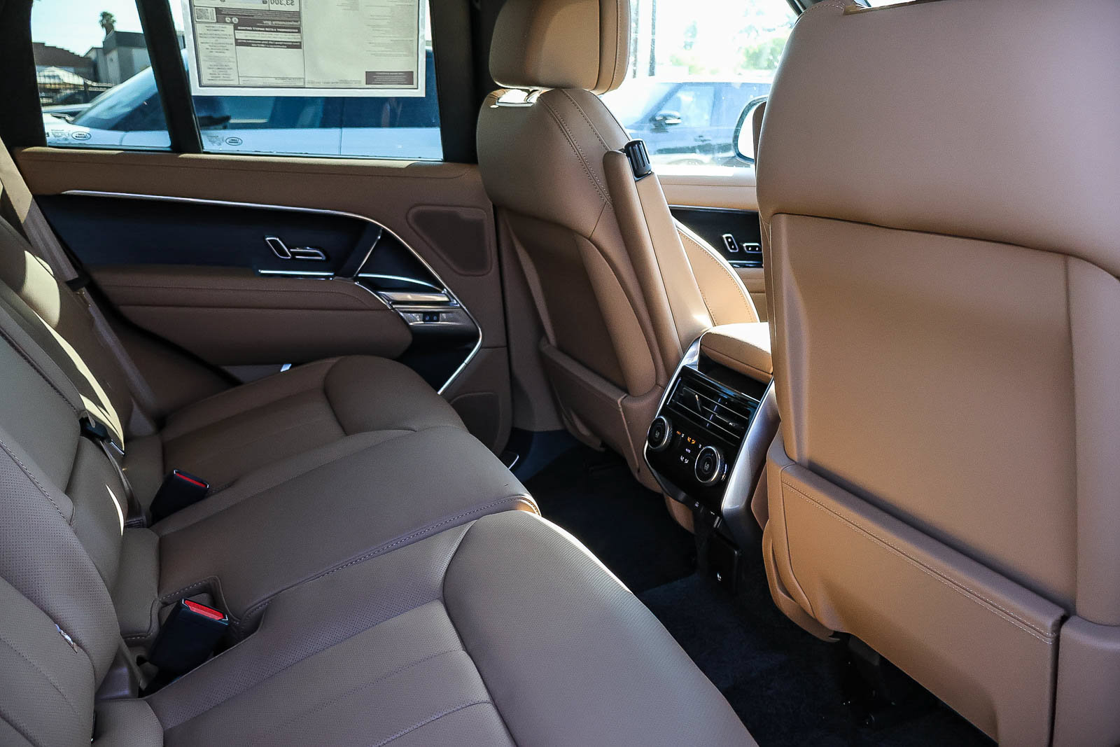 New 2026 Land Rover Range Rover SE AWD/4WD image 17