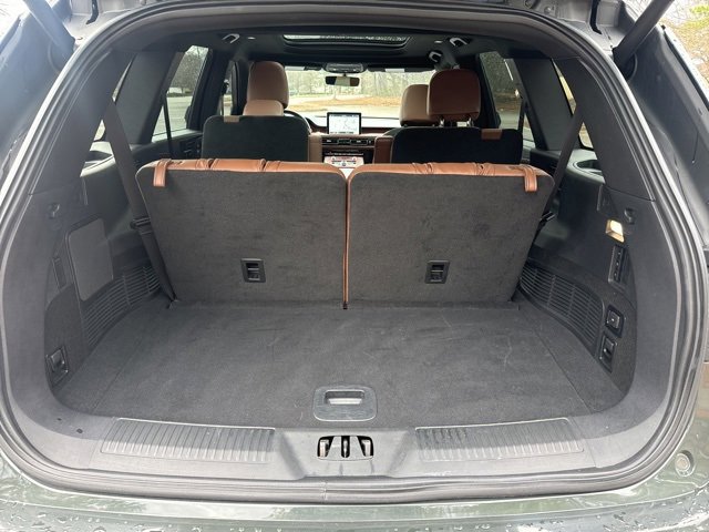 Used 2023 Lincoln Aviator Reserve w/ Equipment Group 201A image 24