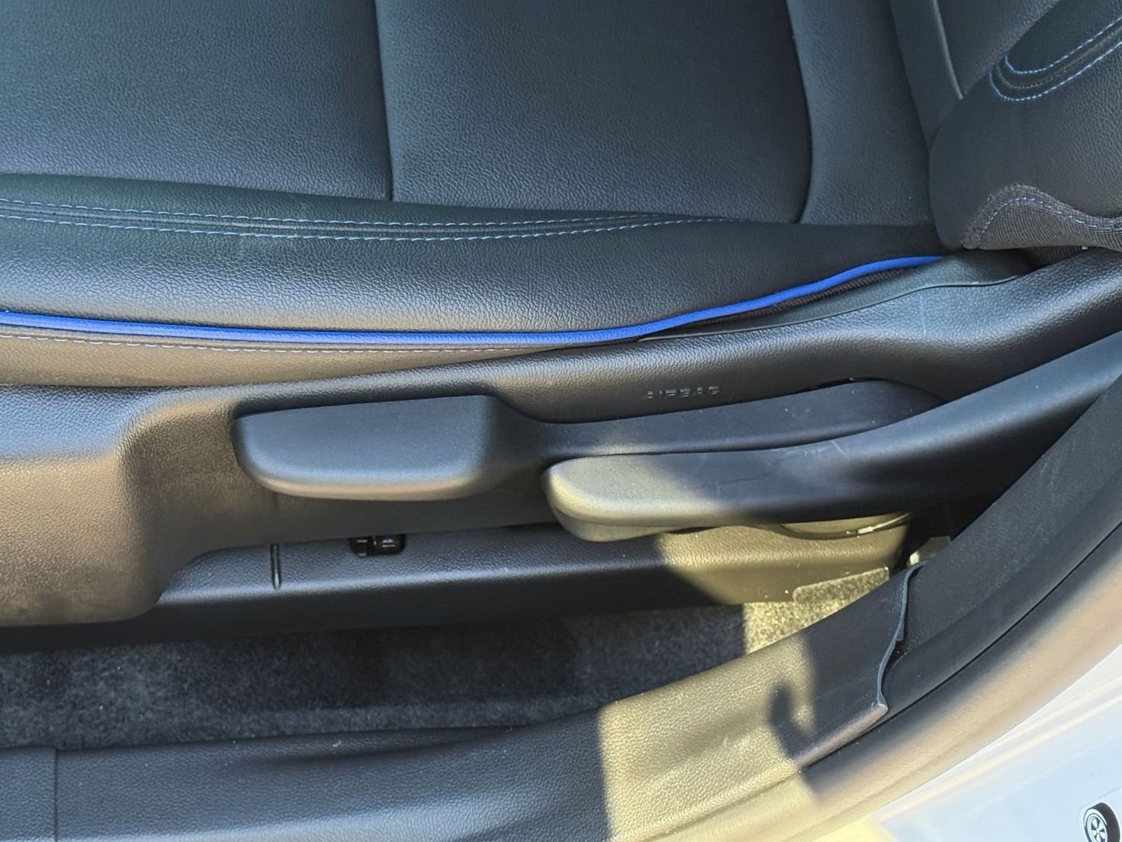 Used 2025 Buick Envista Sport Touring image 23