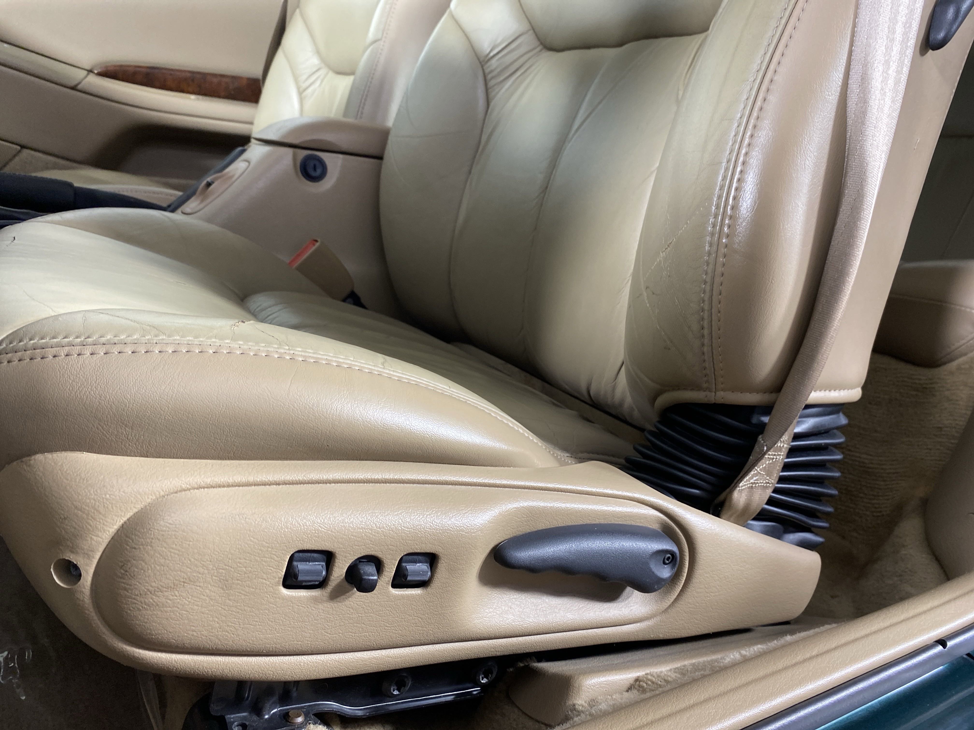 Used 1999 Chrysler Sebring JXI image 15