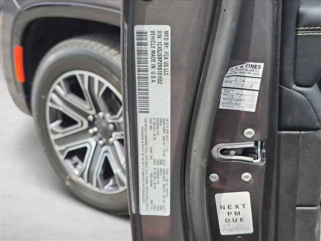 Used 2024 Jeep Wagoneer L Series II w/ Flexible Seating Group AWD/4WD image 26