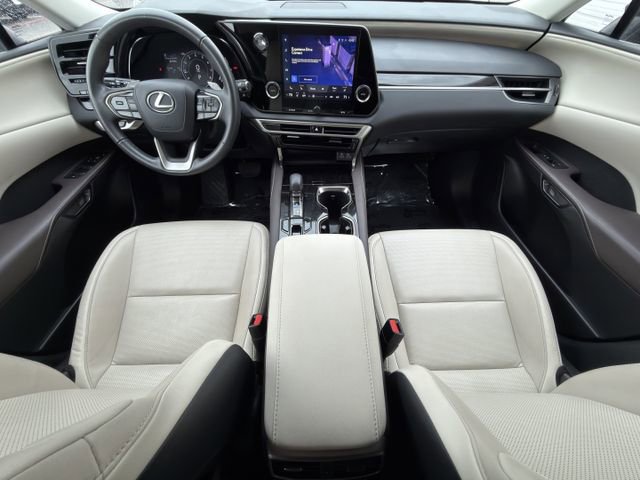 Used 2024 Lexus RX 350 FWD w/ Technology Package image 11