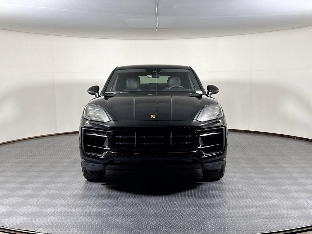 Certified 2024 Porsche Cayenne Coupe AWD/4WD image 10