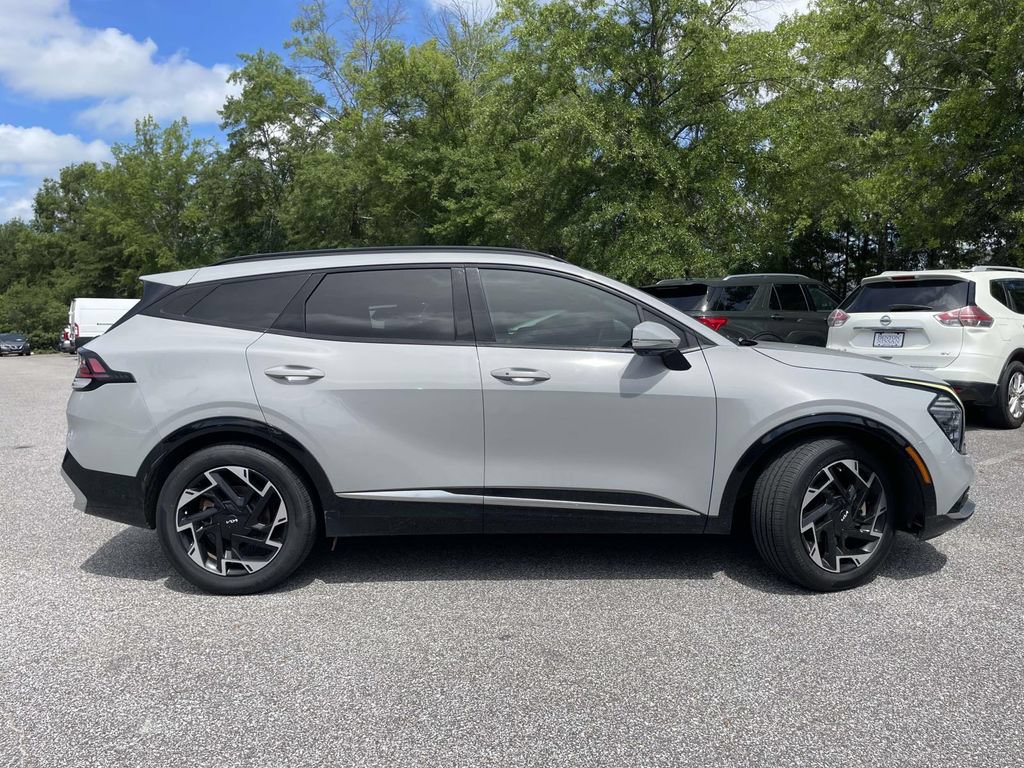 Used 2023 Kia Sportage SX FWD image 2