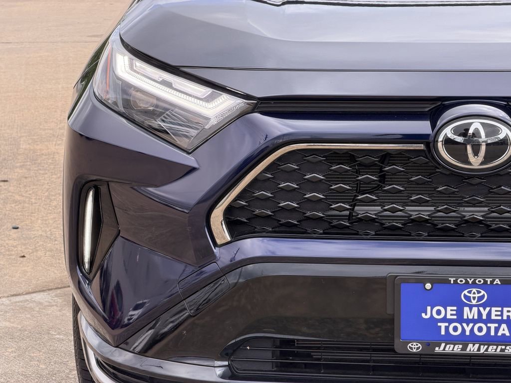 Certified 2025 Toyota RAV4 XSE AWD/4WD image 5